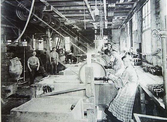 The Northwood Grinding Room in 1906.